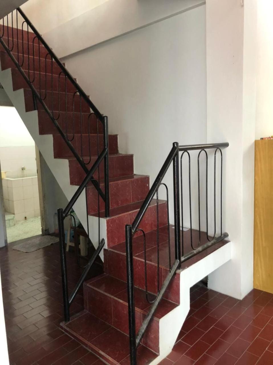 Oyo 90482 Rumah Oma Syariah Kupang  ภายนอก รูปภาพ